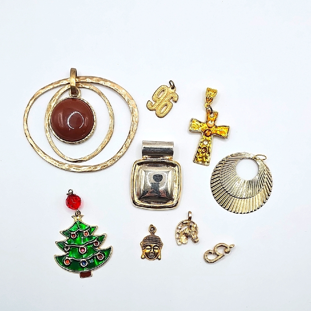 5/$25 - Assorted Goldtone and Colored Pendants/ Charms Lot (9 pcs)